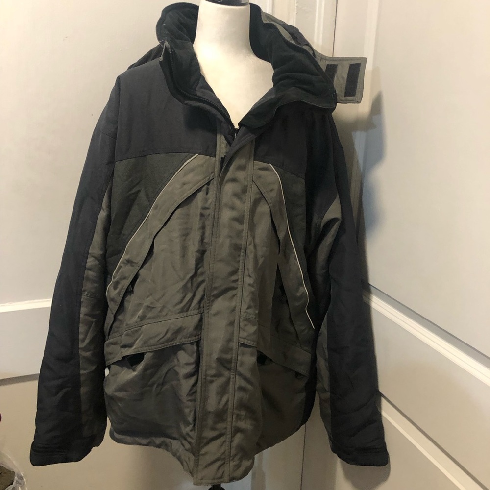 Cabelas Insulated Winter Hunting Snow Jacket Size XXL